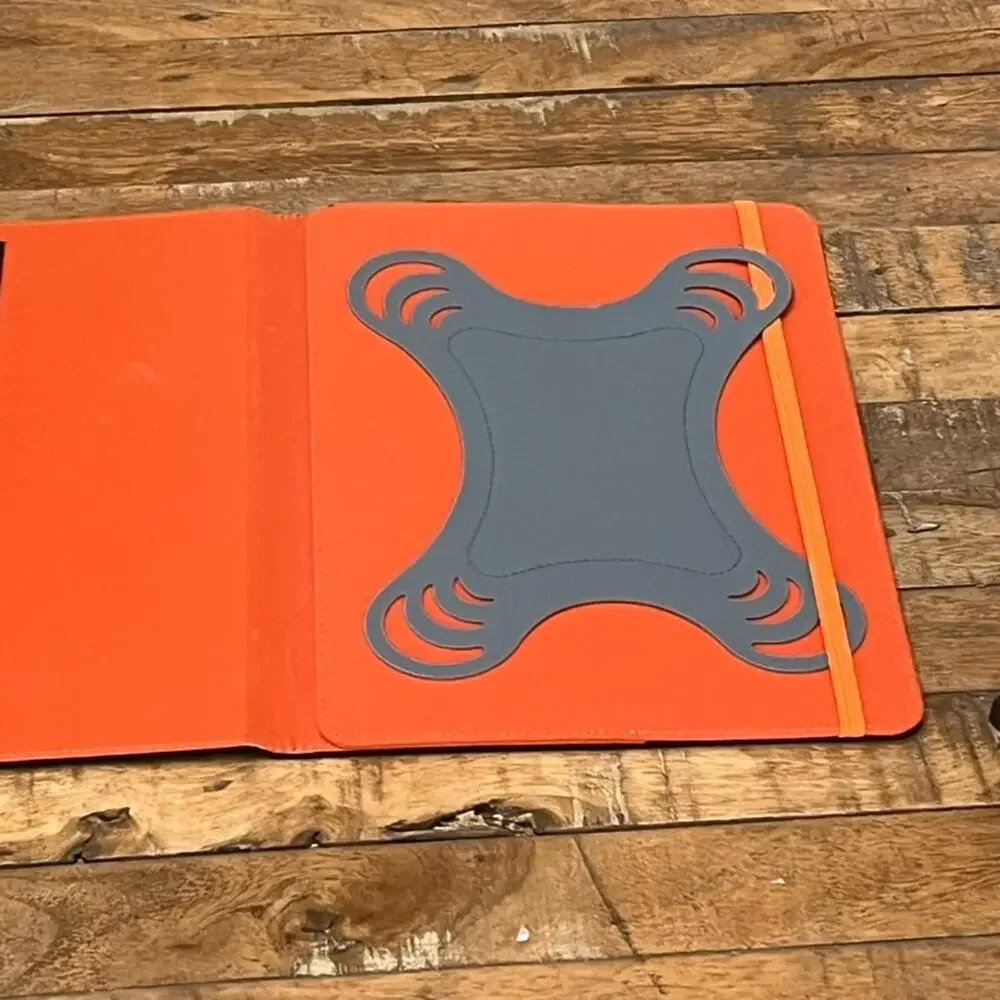 Moleskine Bicolor Universal Tablet Case Black/Orange
